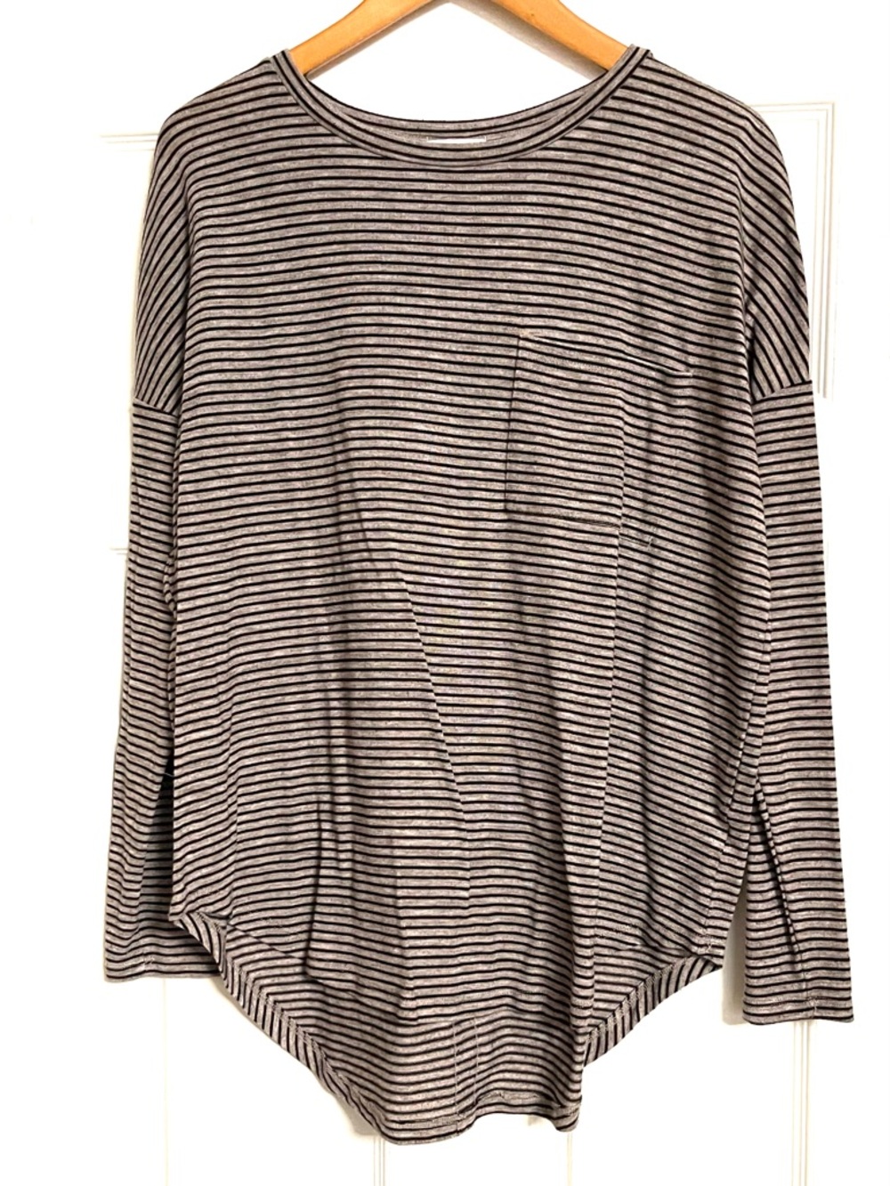 Old Navy Black and Gray Striped Long Sleeve Oversized T-Shirt
